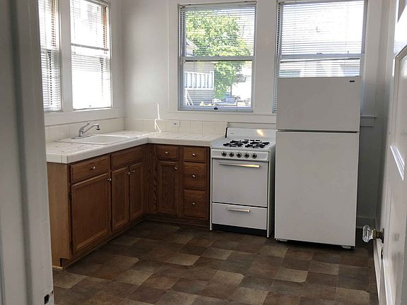 5th image of 2409 N St #8