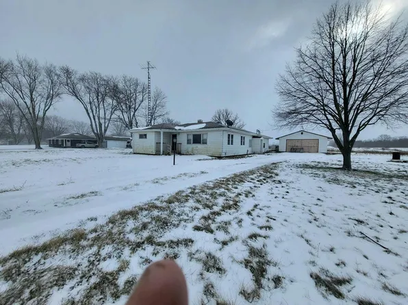 4534 E Britain Ave, Benton Harbor, MI 49022