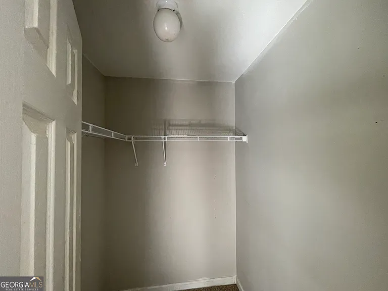 61 Clearwater Rd — Photo 18