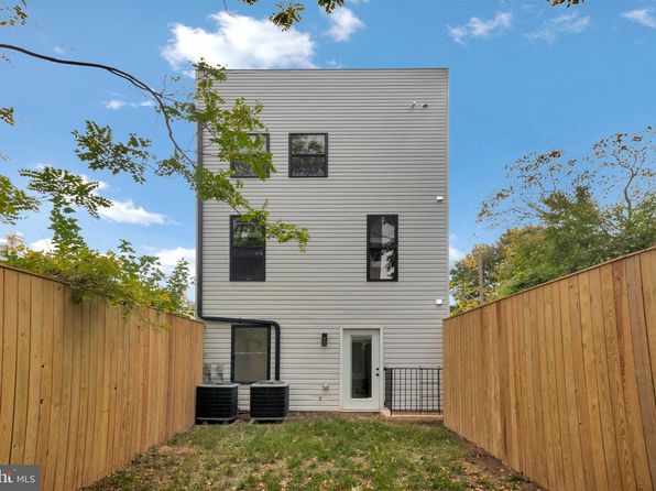 423 Lamont St NW #A, Washington, DC 20010