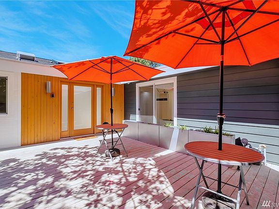 4th image of 8000 SE 34th Pl