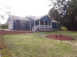 205 Blackberry Ln, Thomasville, GA 31792