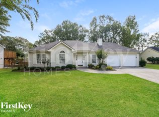 484 Rhett Dr, Loganville, GA 30052