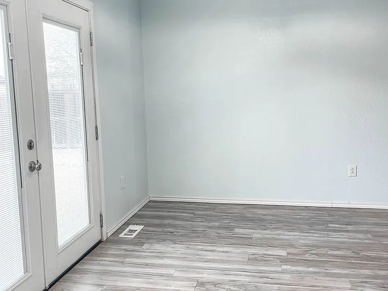 9608 Detroit Ave — Photo 3