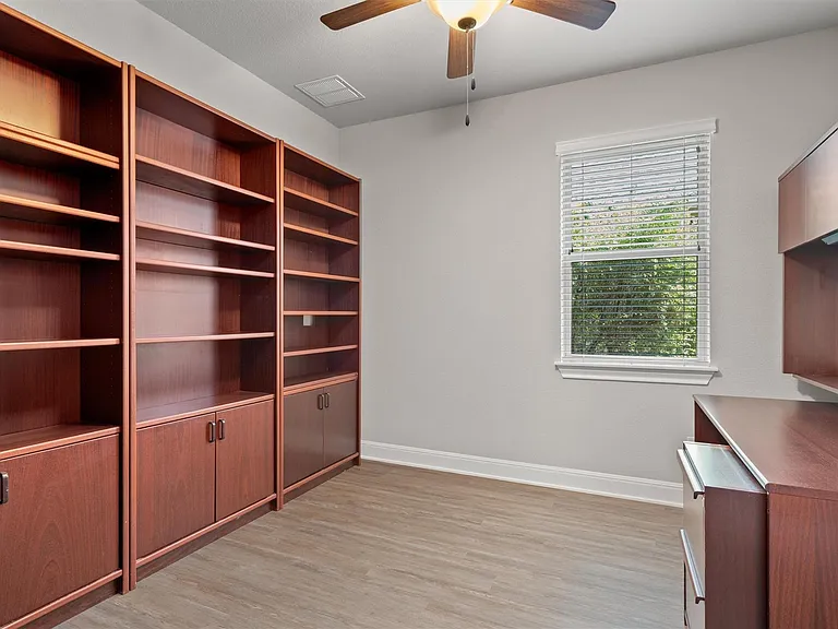 3241 Aurelia Ln — Photo 26