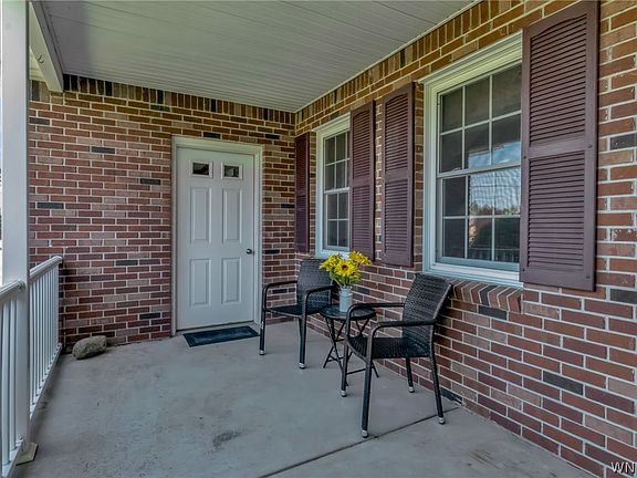3rd image of 921 Girdle Rd