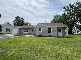 401 E College St, Kewanee, IL 61443