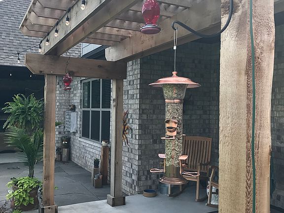 2nd image of 326 N Limestone Dr
