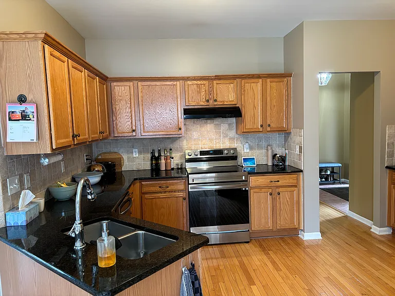 2108 Lagoon Dr — Photo 2