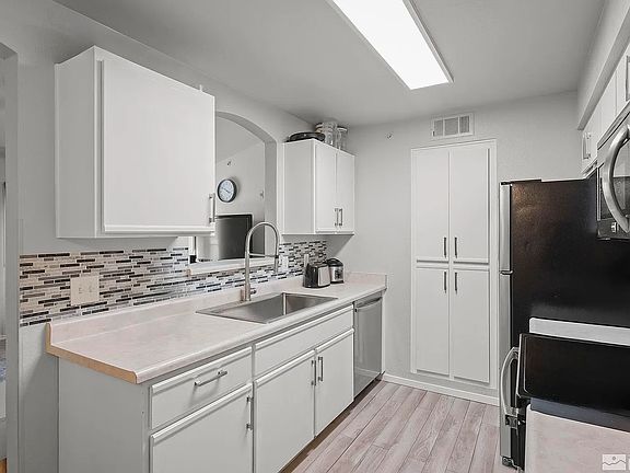 2nd image of 6850 Sharlands Ave Unit Q2095