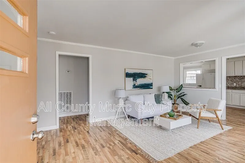 3 bed, 3.0 bath, 2620 sqft, $2,525 — Photo 3