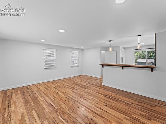 3rd image of 2326 Eagle View Dr