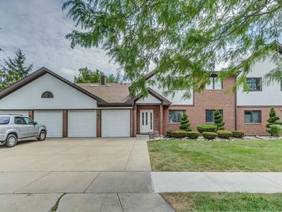 805 N Walnut St APT 1A, Itasca, IL, 60143