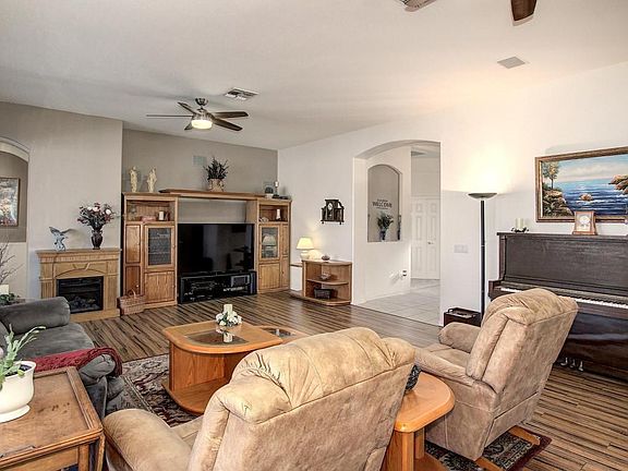 5th image of 26230 N 69th Ln