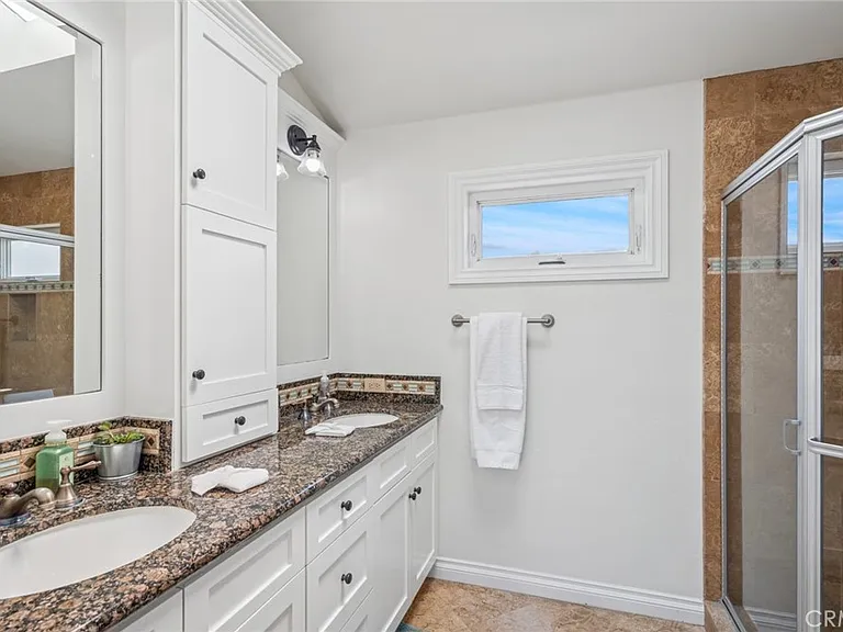 6111 Seashore Dr — Photo 35