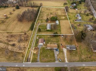 3697 Newark Rd, Cochranville, PA 19330