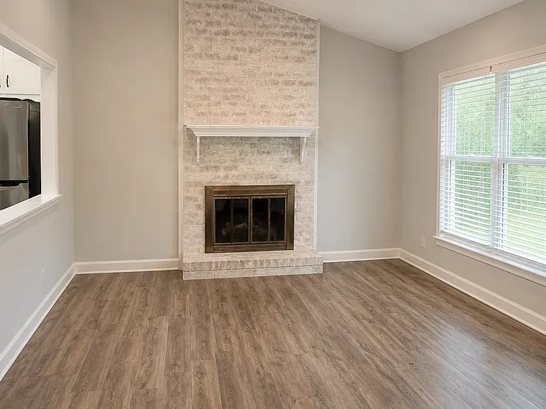 8911 Turnbull Ave — Photo 3
