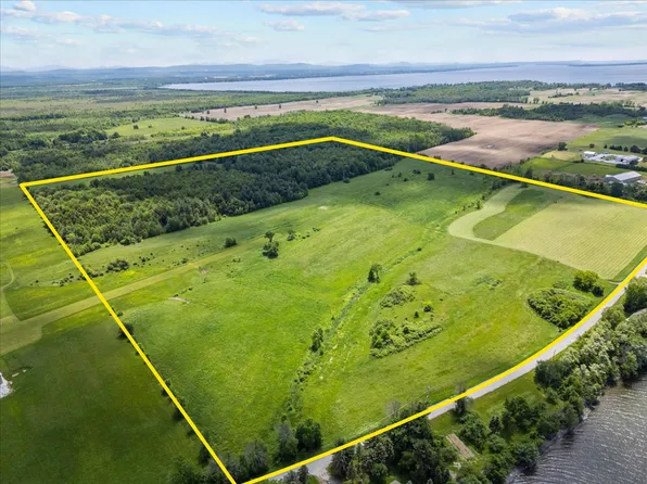 127 Lakewood Drive, Swanton, VT 05488