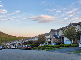 155 Springhill Dr, Morris Plains, NJ 07950