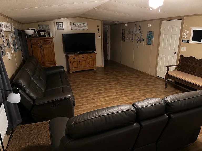 2702 Abilene St — Photo 8