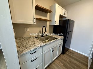 989 NW Colbern Rd APT 2A, Lees Summit, MO 64086