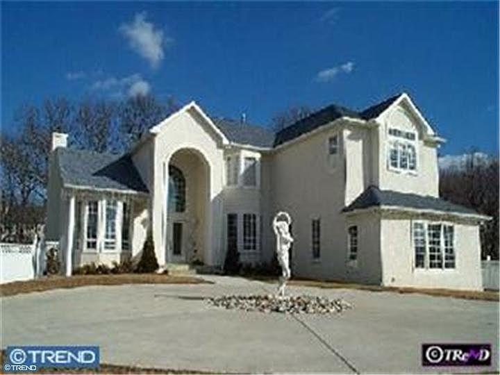 2nd image of 7 Samantha Ct