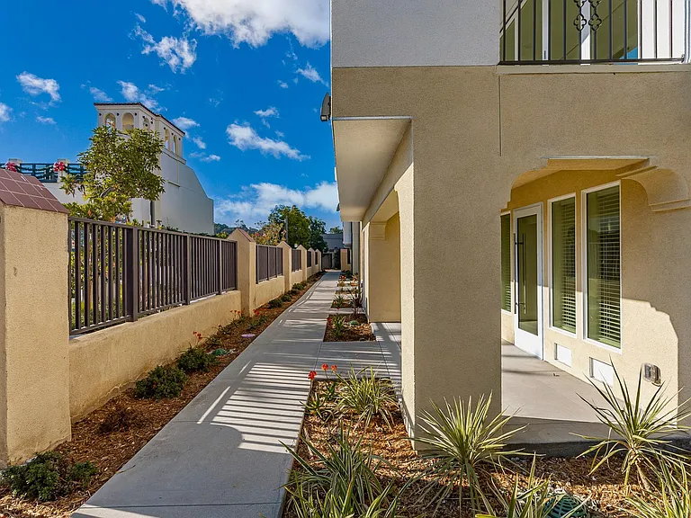 Doheny Way — Photo 14