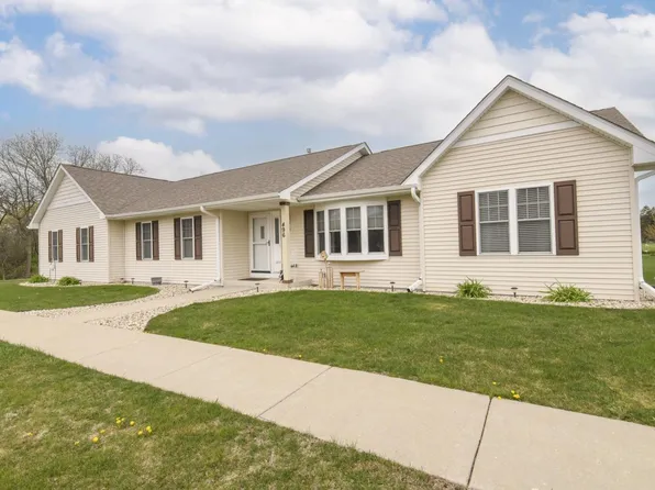 496 Tributary LANE, Burlington, WI 53105