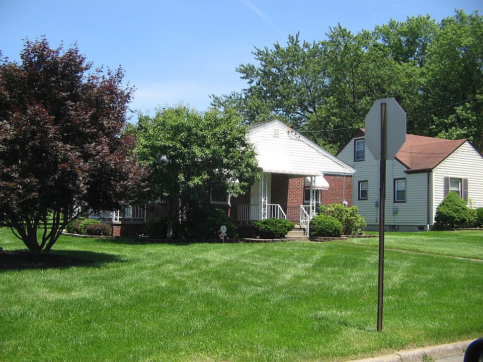 2nd image of 458 Blossom Ave