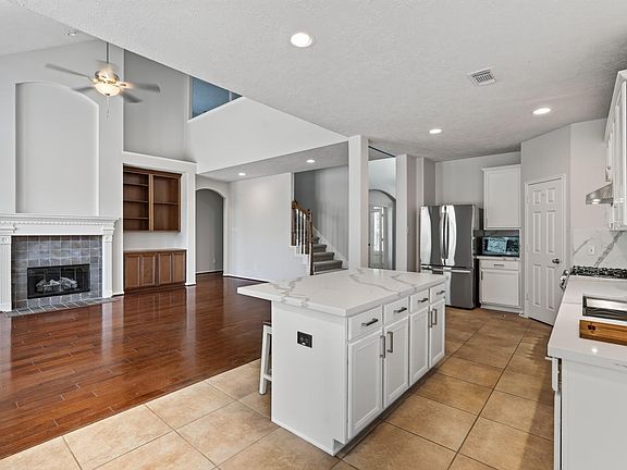 5th image of 22 Frontera Cir