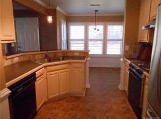 8524 Fox Chase Ln, Charlotte, NC 28269