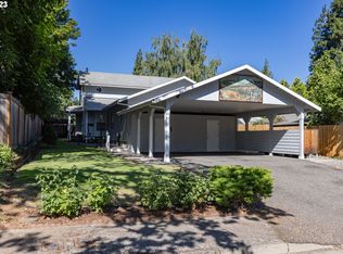 1010 3rd St, Hood River, OR 97031