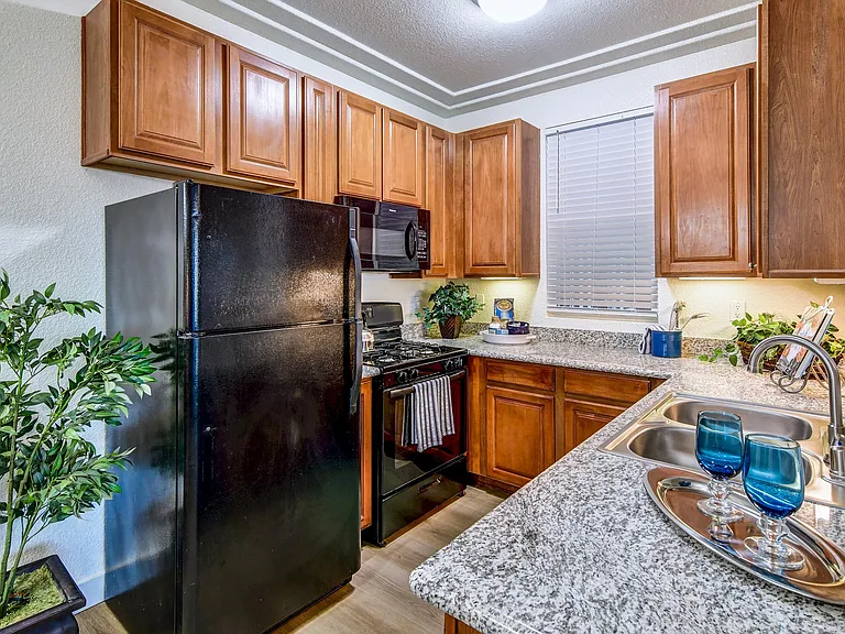 Prominence Apartments — Photo 48