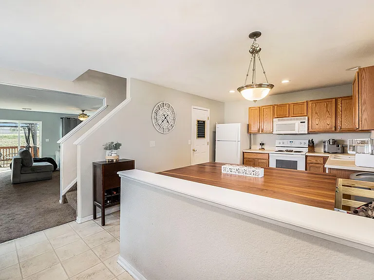 2236 E 109th Dr — Photo 3