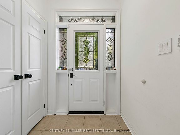 5th image of 300 Ravineview Way #37