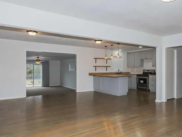 16 Meadowbrook Dr — Photo 7