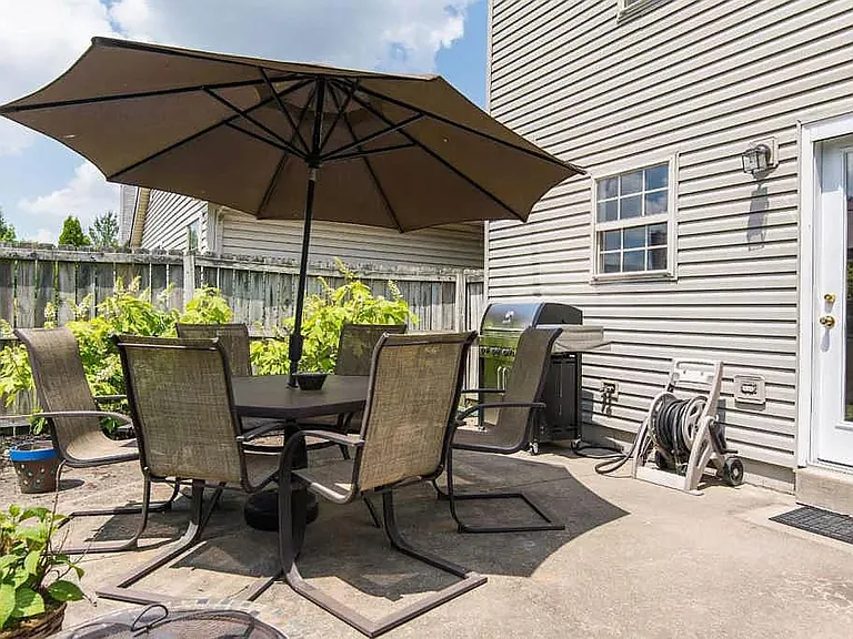 508 Hadlow St — Photo 25
