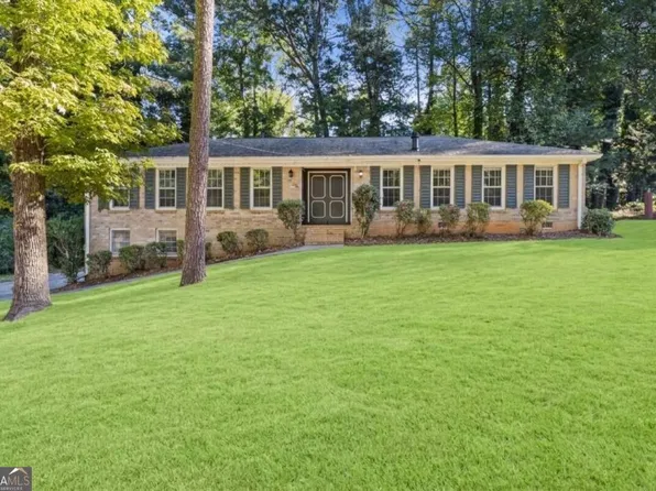 4821 Valley Dale Dr, Lilburn, GA 30047