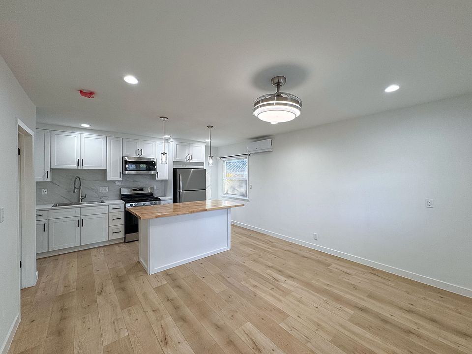 1st image of 316 S Santa Anita Ave #316