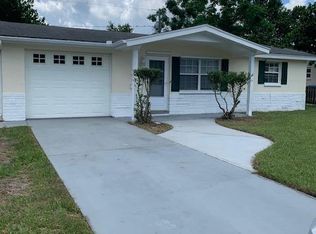 5425 Poinsettia Dr, New Port Richey, FL 34652