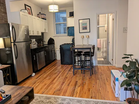 Rented by Brick Real Estate | media 6