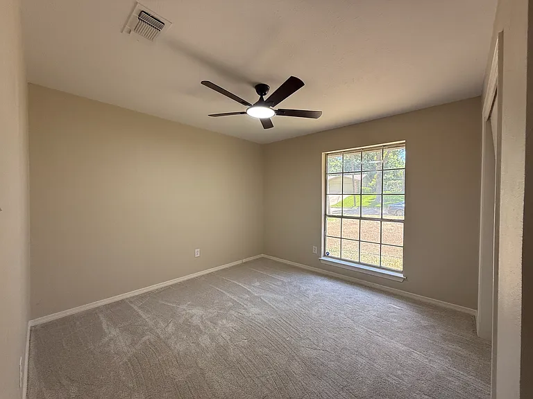 5204 Winifred Dr — Photo 23
