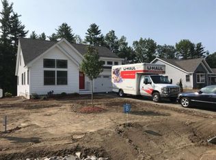 8 Wilson Way UNIT 8, Brentwood, NH 03833