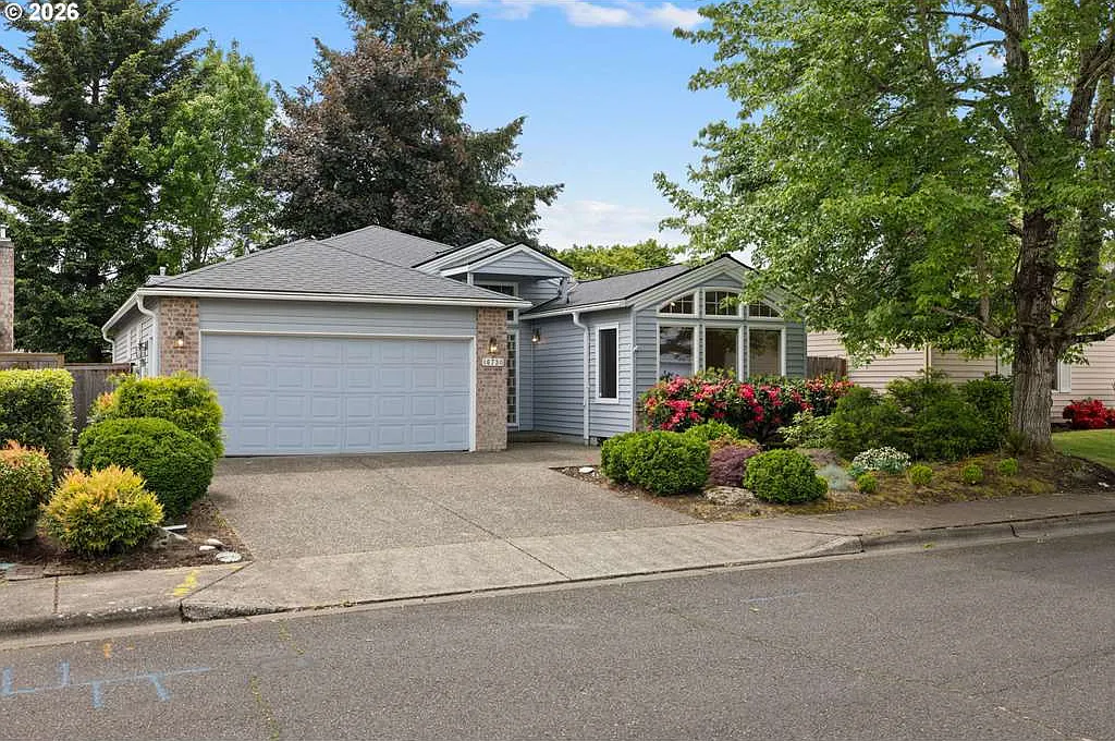 3 bed, 1824 sqft, $3,100 — Photo 1