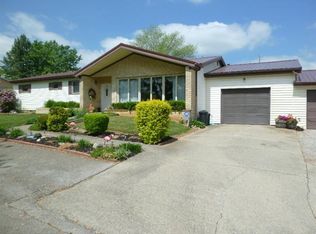 77 Chesley St, West Union, OH 45693