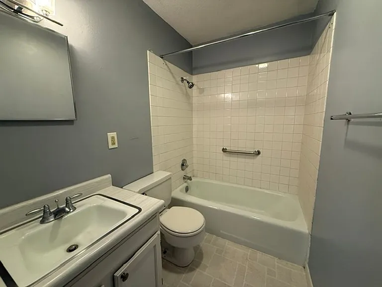 615 E Colorado Ave — Photo 7