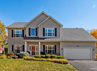 439 Camden Cir, Oswego, IL