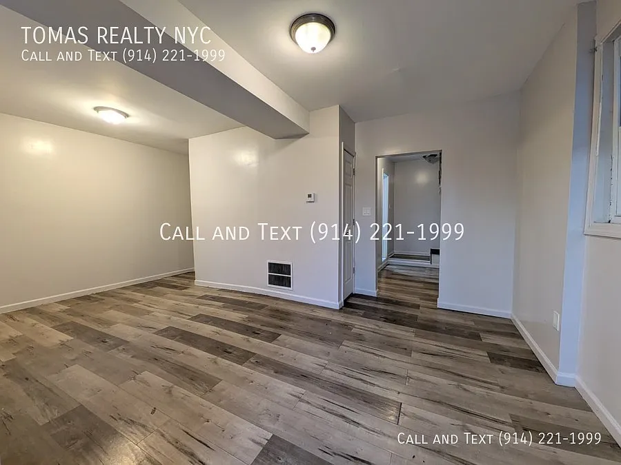 Building Photo - 28 Vineyard Ave