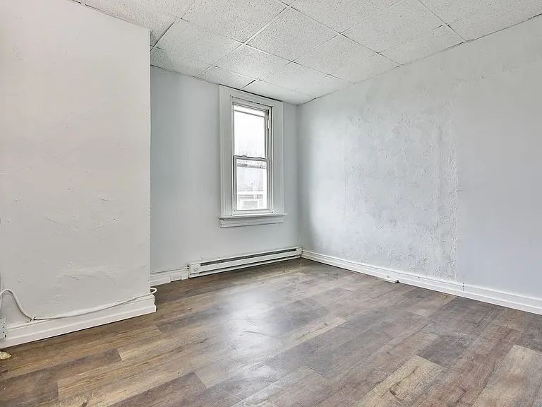 727 Front St #2 — Photo 11