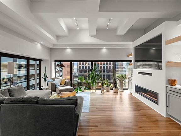5th image of 1101 Walnut St Unit 609